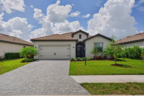 Villa ou maison à vendre à Bradenton, Floride: 3 chambres, 204.48 m2 № 2324787 - photo 4