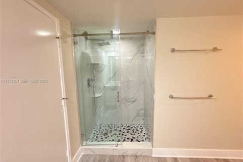 Condominio en venta en Miami, Florida, 2 dormitorios, 91.6 m2 № 2031978 - foto 8