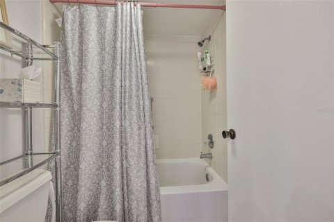 Condominio en venta en Sun City Center, Florida, 2 dormitorios, 113.25 m2 № 2231309 - foto 17
