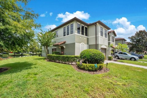 Townhouse in Orlando, Florida 3 bedrooms, 154.12 sq.m. № 1894309 - photo 2