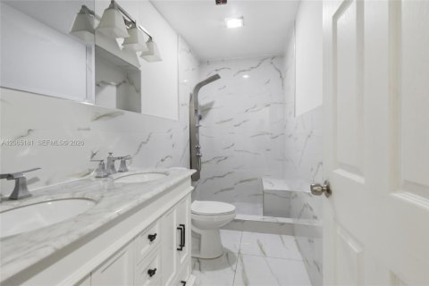Купить виллу или дом в Хомстед, Флорида 4 спальни, 139.91м2, № 2278535 - фото 9