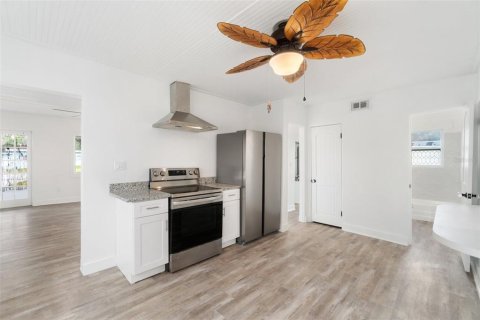 Casa en venta en Port Charlotte, Florida, 4 dormitorios, 162.76 m2 № 1545659 - foto 21