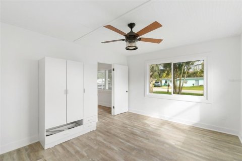 Casa en venta en Port Charlotte, Florida, 4 dormitorios, 162.76 m2 № 1545659 - foto 17