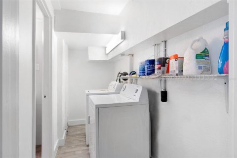 Casa en venta en Port Charlotte, Florida, 4 dormitorios, 162.76 m2 № 1545659 - foto 26