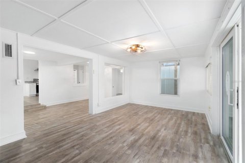 Casa en venta en Port Charlotte, Florida, 4 dormitorios, 162.76 m2 № 1545659 - foto 11