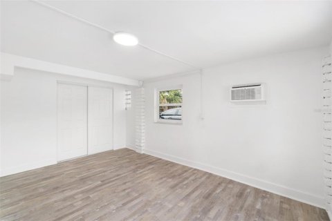 Casa en venta en Port Charlotte, Florida, 4 dormitorios, 162.76 m2 № 1545659 - foto 9