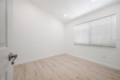 Townhouse in Tampa, Florida 2 bedrooms, 91.6 sq.m. № 1787586 - photo 21