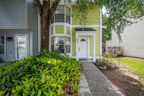 Townhouse in Tampa, Florida 2 bedrooms, 91.6 sq.m. № 1787586 - photo 1