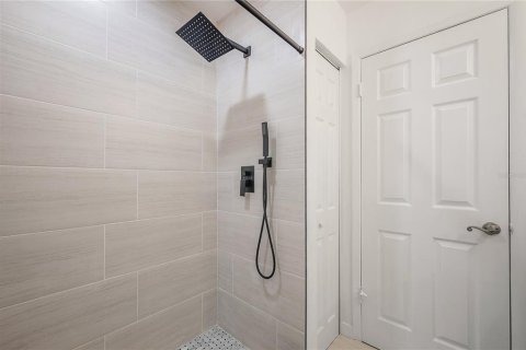 Townhouse in Tampa, Florida 2 bedrooms, 91.6 sq.m. № 1787586 - photo 18