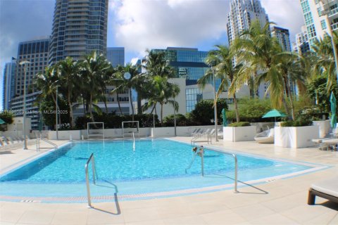 Casa en venta en Miami, Florida, 2 dormitorios, 103.4 m2 № 1949854 - foto 8