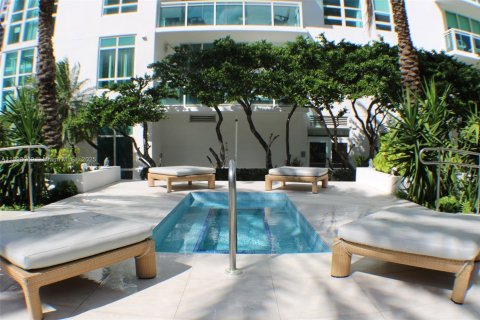 Casa en venta en Miami, Florida, 2 dormitorios, 103.4 m2 № 1949854 - foto 7