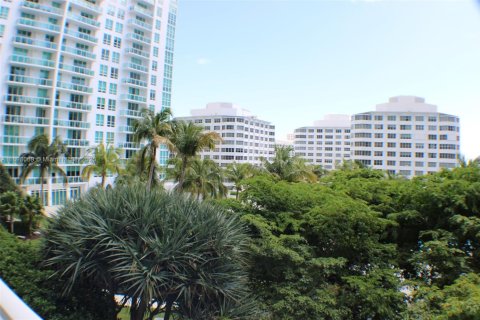 Casa en venta en Miami, Florida, 2 dormitorios, 103.4 m2 № 1949854 - foto 23