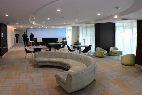 Casa en venta en Miami, Florida, 2 dormitorios, 103.4 m2 № 1949854 - foto 10