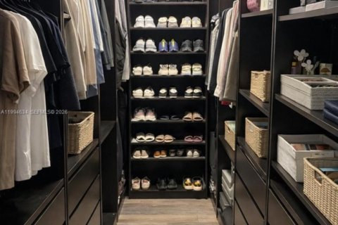 House in Homestead, Florida 3 bedrooms, 193.42 sq.m. № 2062603 - photo 9