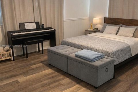 House in Homestead, Florida 3 bedrooms, 193.42 sq.m. № 2062603 - photo 10