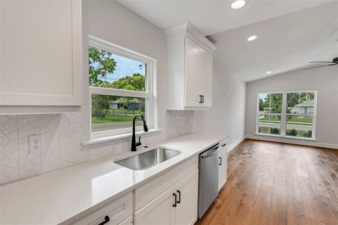 Купить виллу или дом в Лейкленд, Флорида 5 комнат, 137.87м2, № 1744831 - фото 10