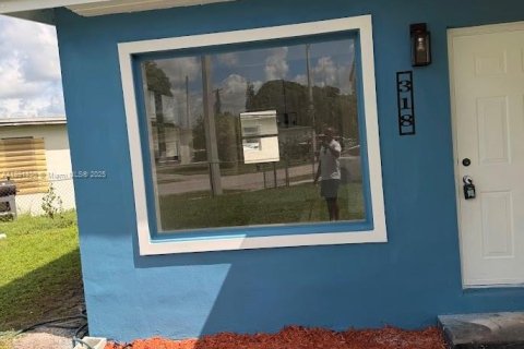 Villa ou maison à vendre à Fort Lauderdale, Floride: 3 chambres, 85.47 m2 № 1944577 - photo 1