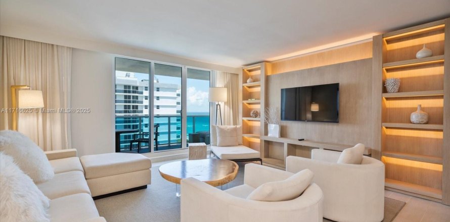 Condo in Miami Beach, Florida, 4 bedrooms № 1934342