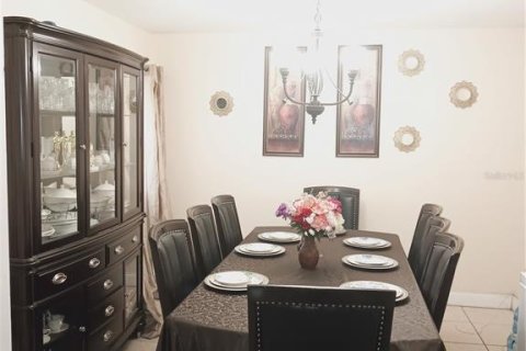 Casa en venta en Orlando, Florida, 4 dormitorios, 204.94 m2 № 1832976 - foto 7