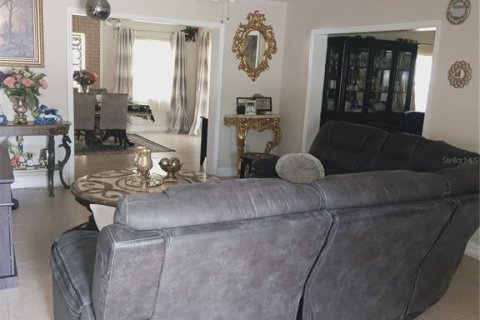 Casa en venta en Orlando, Florida, 4 dormitorios, 204.94 m2 № 1832976 - foto 4