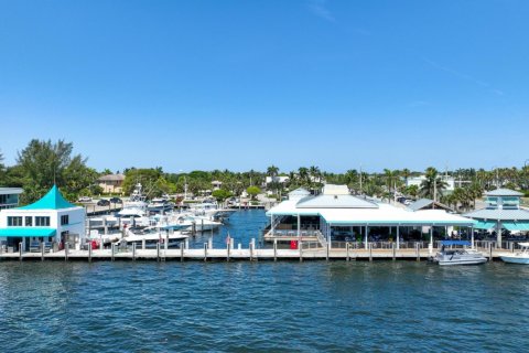 Casa en venta en Deerfield Beach, Florida, 3 dormitorios, 160.44 m2 № 1224642 - foto 1