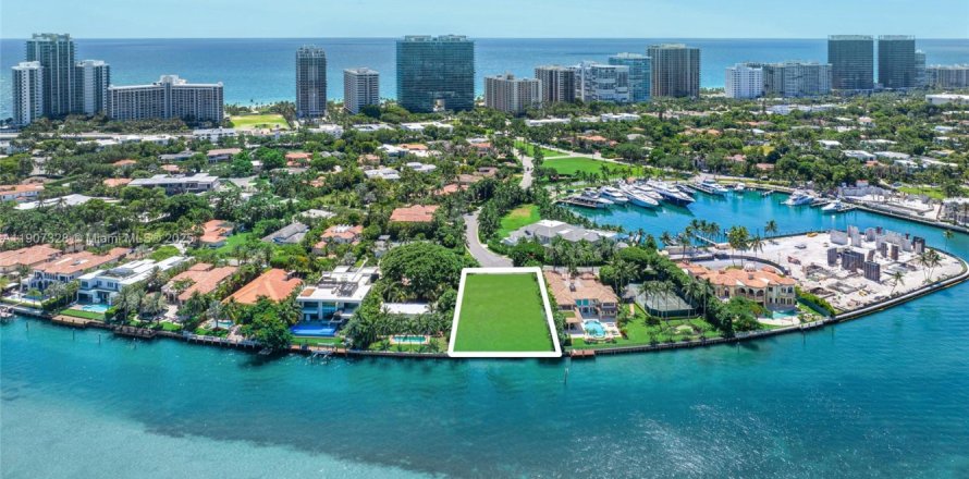 Land in Bal Harbour, Florida № 2012543
