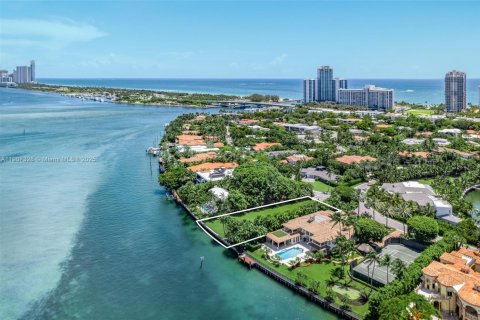 Land in Bal Harbour, Florida № 2012543 - photo 11