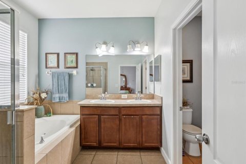 House in Land O' Lakes, Florida 4 bedrooms, 180.97 sq.m. № 1845176 - photo 23