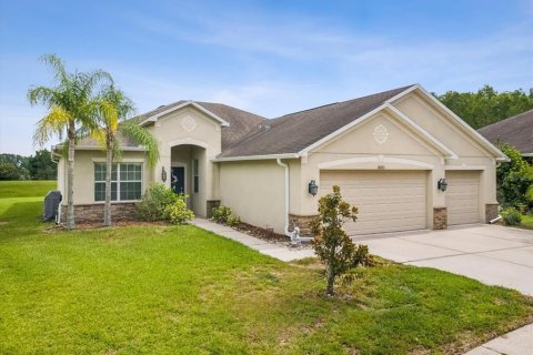 House in Land O' Lakes, Florida 4 bedrooms, 180.97 sq.m. № 1845176 - photo 2
