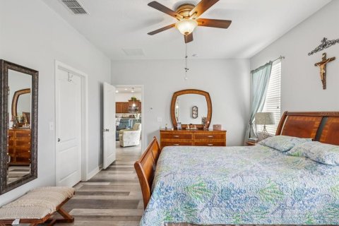 House in Land O' Lakes, Florida 4 bedrooms, 180.97 sq.m. № 1845176 - photo 21