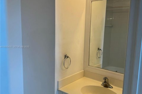 Townhouse in Plantation, Florida 2 bedrooms, 118.91 sq.m. № 1983914 - photo 13