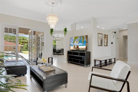 Villa ou maison à vendre à Southwest Ranches, Floride: 7 chambres, 534.93 m2 № 1998216 - photo 3