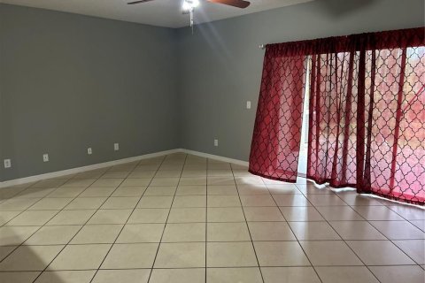 Adosado en venta en Kissimmee, Florida, 3 dormitorios, 170.1 m2 № 1717646 - foto 6
