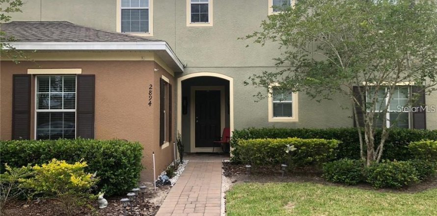 Adosado en Kissimmee, Florida 3 dormitorios, 170.1 m2 № 1717646