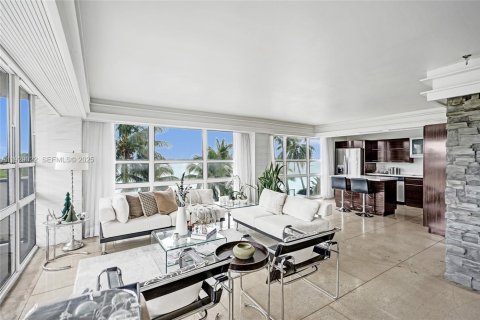 Condominio en venta en Miami, Florida, 2 dormitorios, 113.15 m2 № 1991926 - foto 15