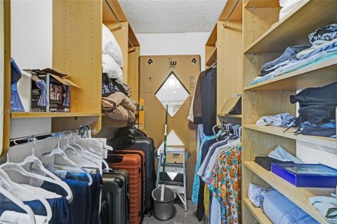 Condominio en venta en Miami, Florida, 2 dormitorios, 113.15 m2 № 1991926 - foto 9