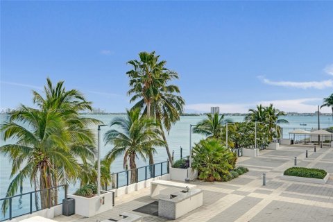 Condominio en venta en Miami, Florida, 2 dormitorios, 113.15 m2 № 1991926 - foto 28