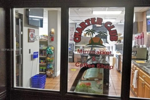 Condominio en venta en Miami, Florida, 2 dormitorios, 113.15 m2 № 1991926 - foto 29