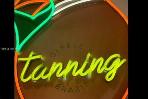 Condominio en venta en Miami, Florida, 2 dormitorios, 113.15 m2 № 1991926 - foto 30