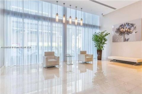 Condominio en venta en Miami, Florida, 2 dormitorios, 94.11 m2 № 1861607 - foto 4
