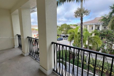Снять в аренду таунхаус в Помпано-Бич, Флорида 3 спальни, 230.4м2, № 1984317 - фото 20