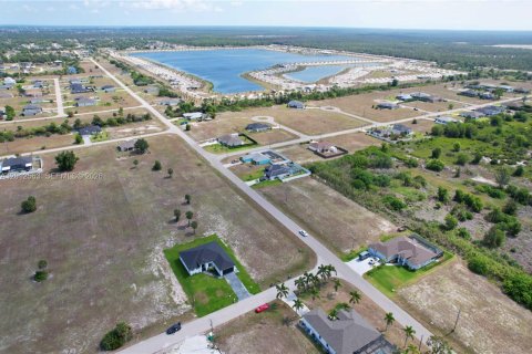 Casa en venta en Cape Coral, Florida, 4 dormitorios № 2263650 - foto 7