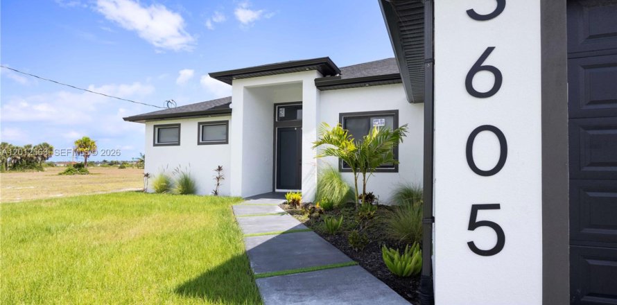Casa en Cape Coral, Florida 4 dormitorios № 2263650
