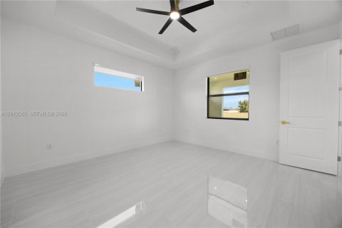 Casa en venta en Cape Coral, Florida, 4 dormitorios № 2263650 - foto 21