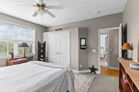House in Thonotosassa, Florida 4 bedrooms, 402.92 sq.m. № 2337365 - photo 29