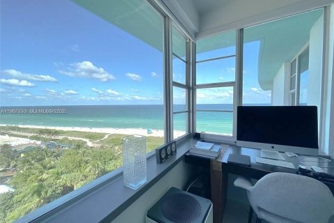 Condominio en alquiler en Miami Beach, Florida, 4 dormitorios, 246.47 m2 № 2011246 - foto 14