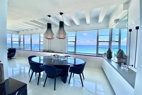 Condominio en Miami Beach, Florida, 4 dormitorios  № 2011246