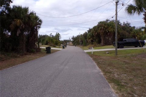 Land in North Port, Florida № 2165369 - photo 9