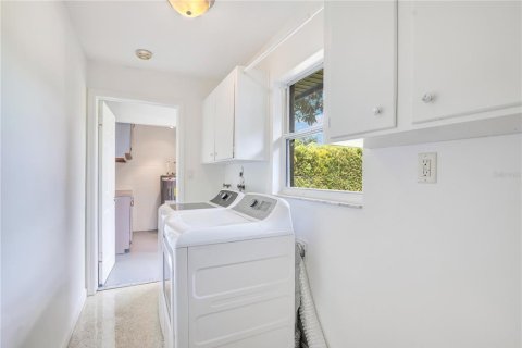 Villa ou maison à vendre à Orlando, Floride: 4 chambres, 202.71 m2 № 2415521 - photo 28