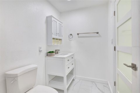 Villa ou maison à vendre à Orlando, Floride: 4 chambres, 202.71 m2 № 2415521 - photo 25